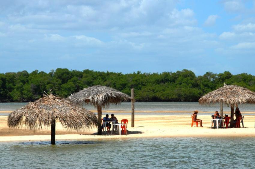 Oceano Azul Hospedagens A 50 M Da Orla-Passarela Do Caranguejo Villa Aracaju Eksteriør billede